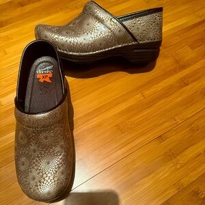 Dansko XP clog sz 37